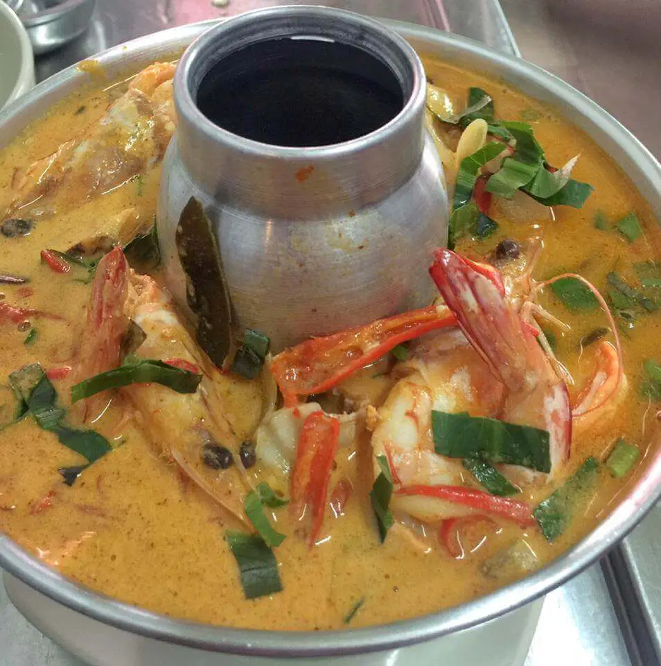 4 Restoran Thailand Yang Anda Perlu Cuba Di Kuching