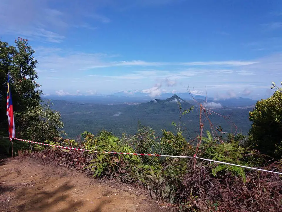 6 Destinasi Hiking Di Sekitar Kuching Yang Anda Perlu Cuba