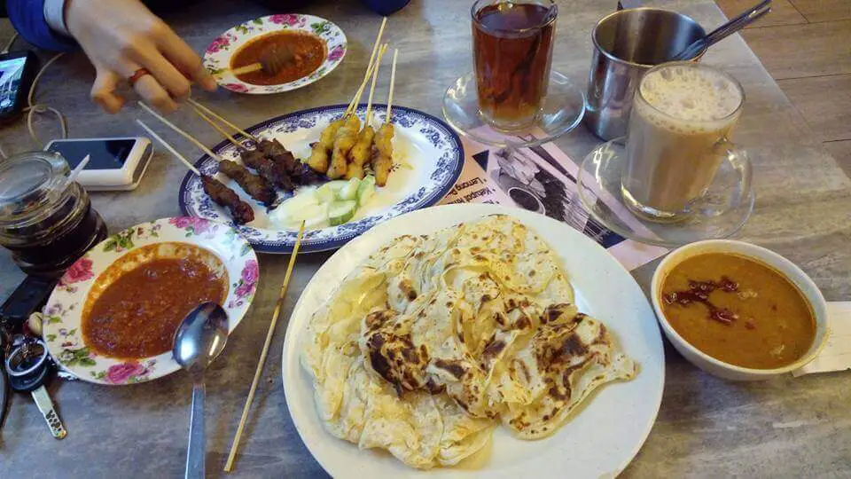 4 Restoran Yang Dibuka 24 Jam Di Kuching, Sesuai Untuk Mereka Yang Selalu Lapar Lepas Pukul 12 Malam 4 Restoran Yang Dibuka 24 Jam Di Kuching, Sesuai Untuk Mereka Yang Selalu Lapar Lepas Pukul 12 Malam