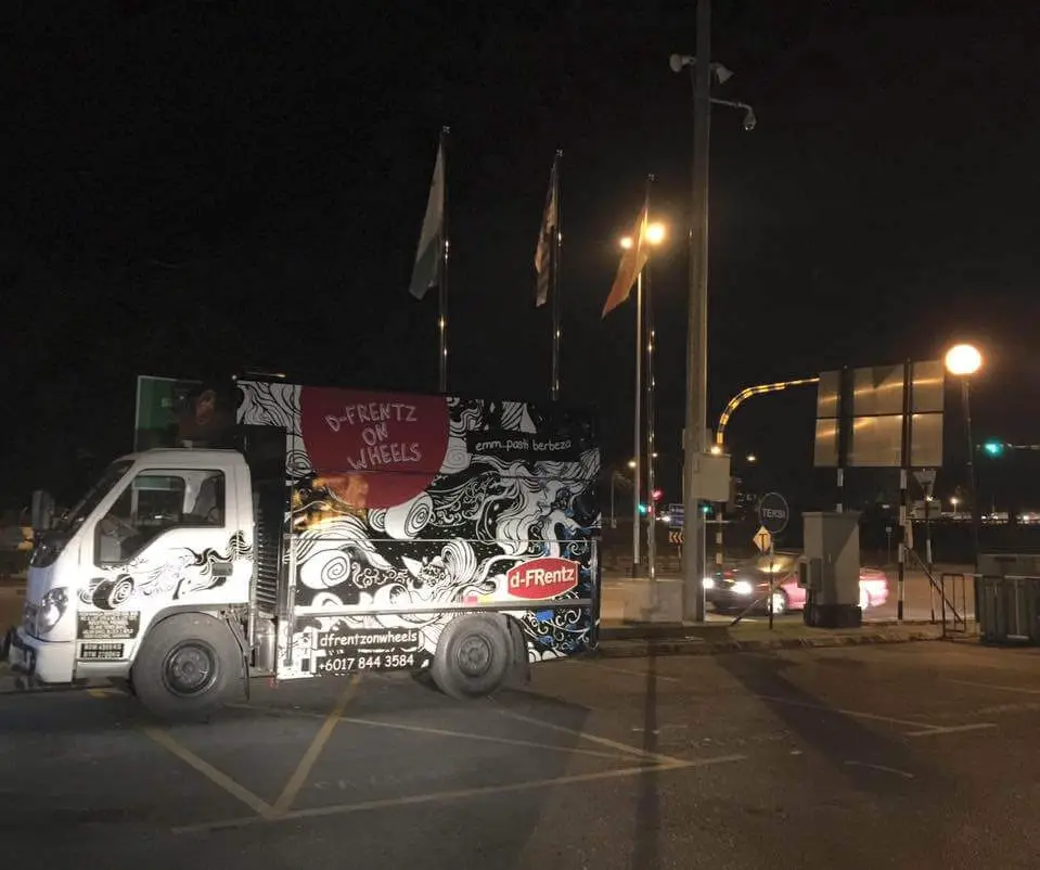 Senarai 12 Food Truck Di Kuching Dan Cara Untuk Anda Mencari Mereka