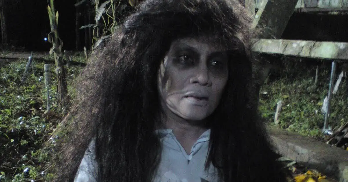 850 Hantu Pocong Terbaik