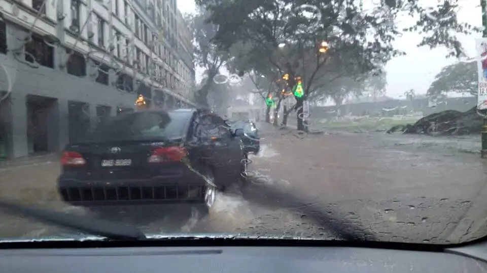 Hujan Lebat, Banjir Di Beberapa Kawasan Di Kuching
