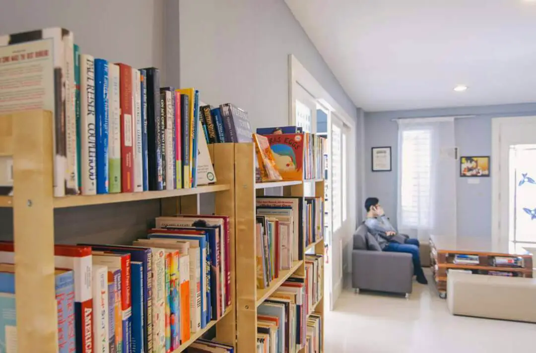 Le Parlour Cafe Studio, Kafe Untuk Pencinta Buku Di Kuching Le Parlour Cafe Studio, Kafe Untuk Pencinta Buku Di Kuching