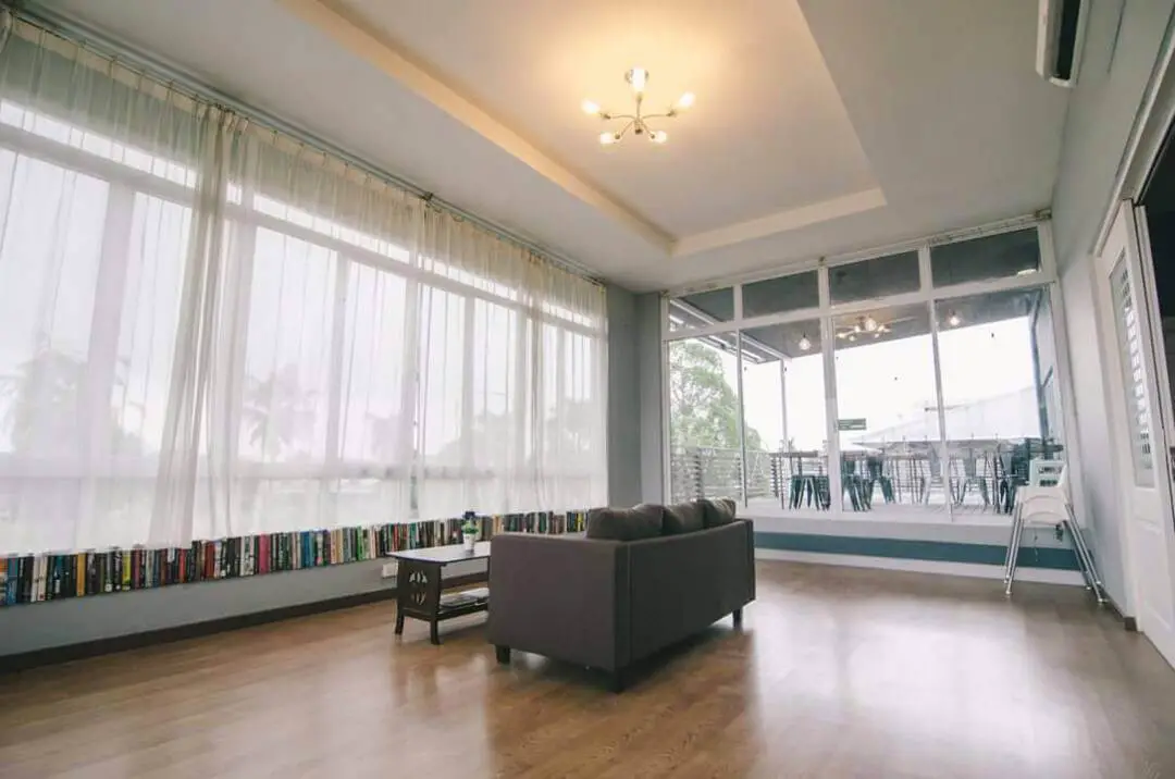 Le Parlour Cafe Studio, Kafe Untuk Pencinta Buku Di Kuching Le Parlour Cafe Studio, Kafe Untuk Pencinta Buku Di Kuching