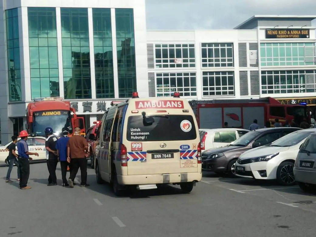 Unit Pemusnah Bom Polis Berjaya Matikan Bom Di Matang Unit Pemusnah Bom Polis Berjaya Matikan Bom Di Matang