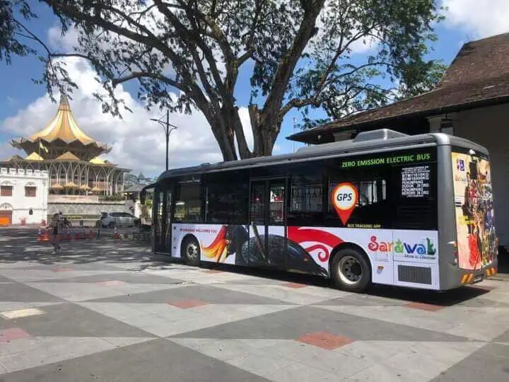 Bas Elektrik Pertama Di Sarawak Dilancarkan Di Kuching, Percuma Untuk 3 Bulan