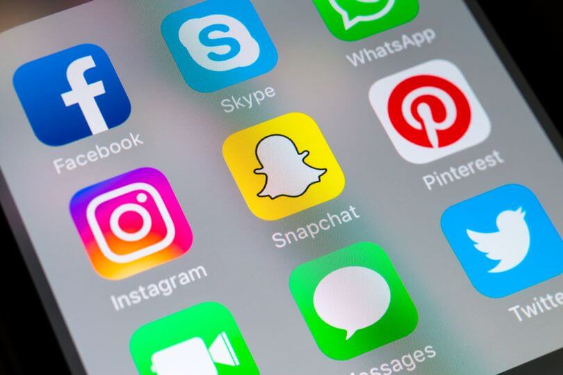 Whatsapp, Facebook, Instagram DOWN Disebabkan Masalah Teknikal