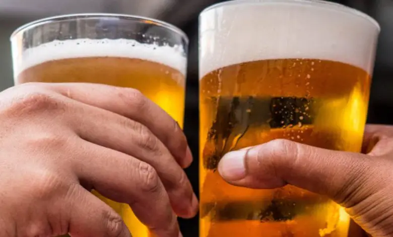 Akibat Duduk Rapat-Rapat, 49 Pelanggan Sebuah Bistro Di Kuching Didenda RM 1K Seorang