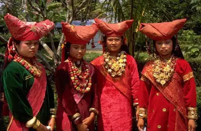 Benarkah Melayu Sarawak Penduduk Ori Borneo? Ini Teori Asal Usul Melayu Sarawak