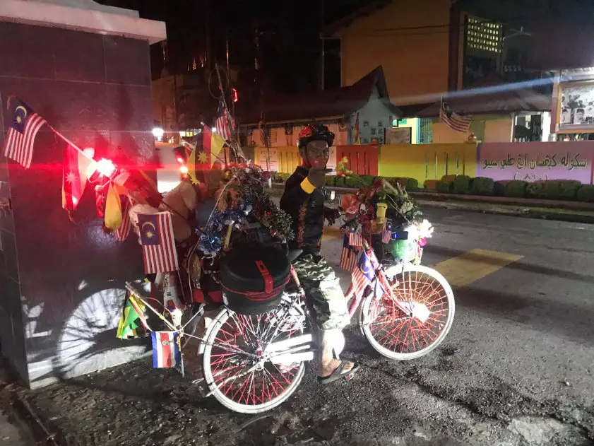 Kayuhan Basikal Jelajah Malaysia Seorang Diri