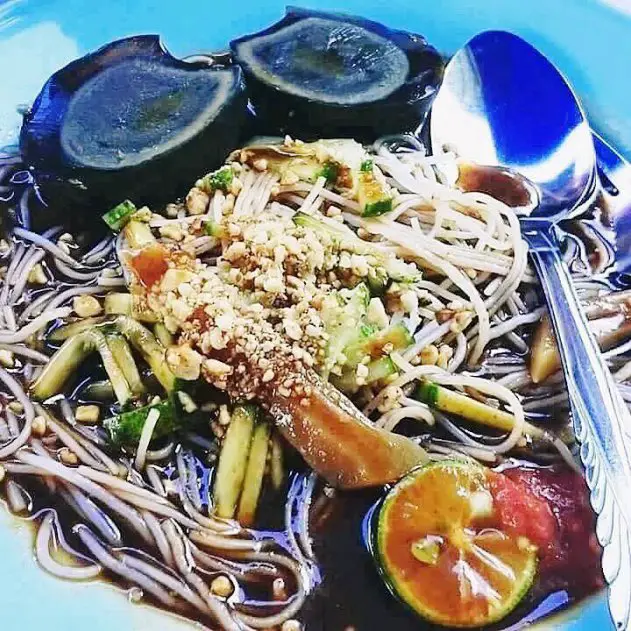 Ini Adalah 5 Kedai Mee Belacan Paling Power Di Kuching
