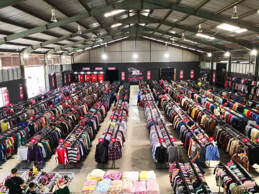 Mesra Bajet, Ini 6 Kedai Bundle Yang Anda Wajib 'Selam' Dan Beli Di Kuching